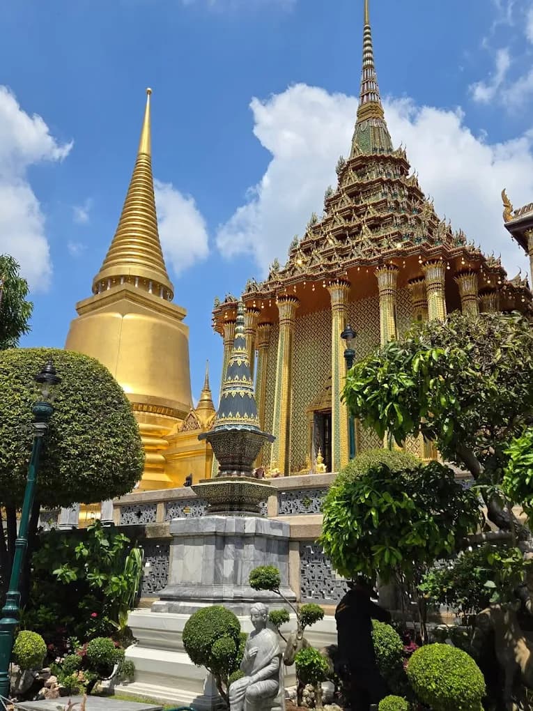 Bangkok: Grand Palace, Wat Pho & Wat Arun Private Tour in Bangkok 