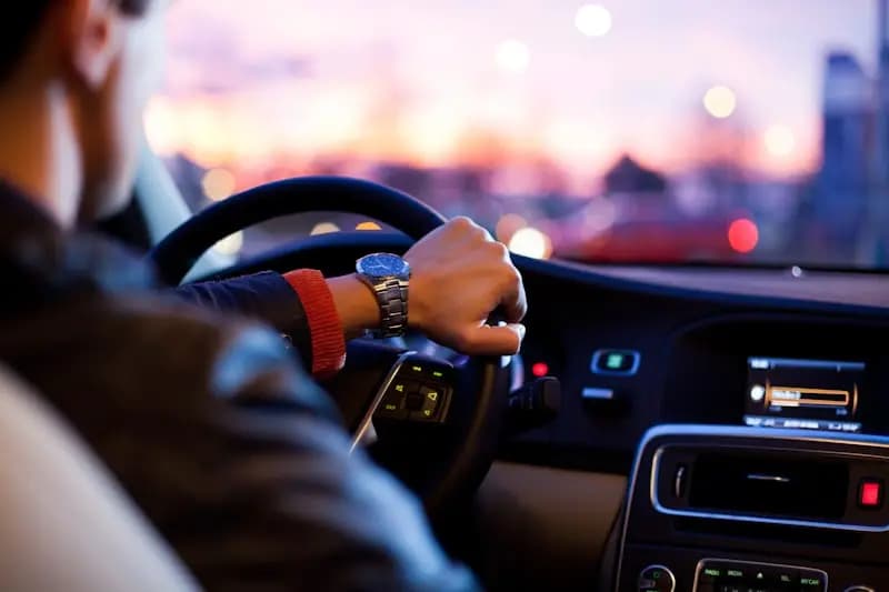 Mumbai: Private Airport Transfer to/from Hotel in Mumbai