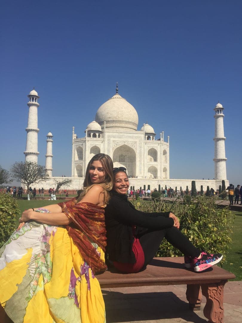 Female Guide For Taj Mahal in Agra - Discover the best tours in Agra with licensed local guides. Taj Mahal sunrise tours, heritage walks, food tours & day trips.