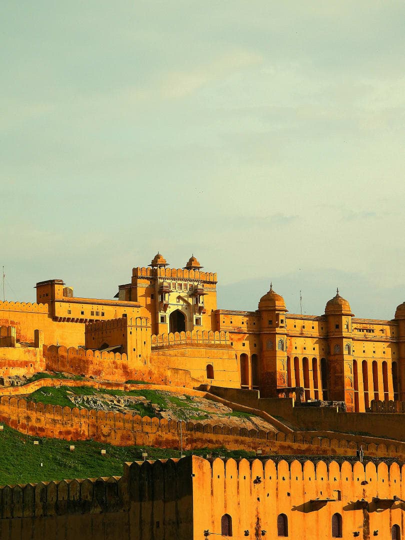 Jaipur City Highlights Tour with Amber Fort & Hawa Mahal