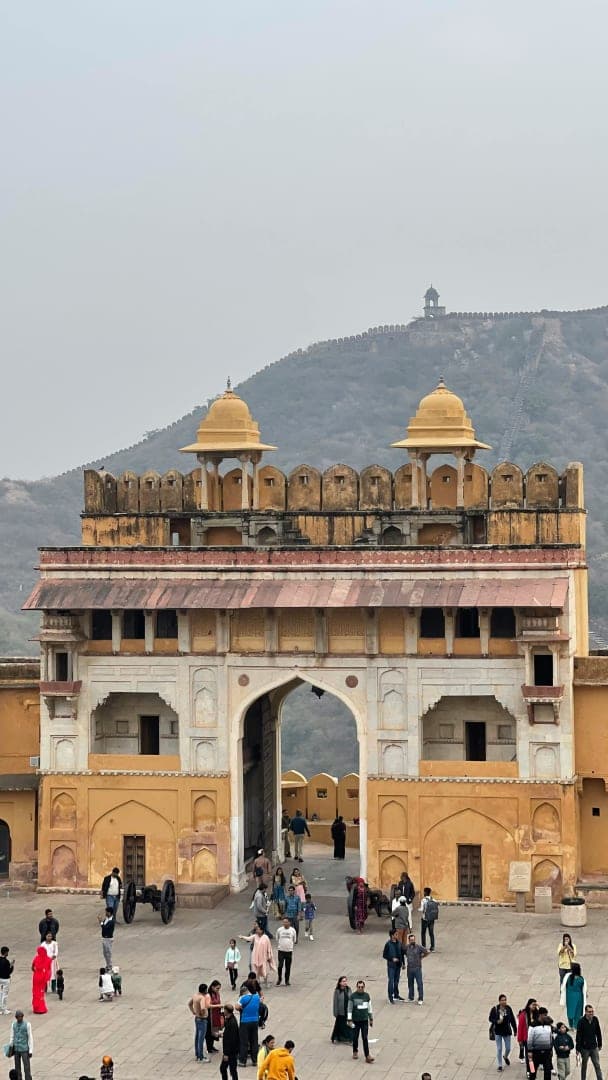 Jaipur City Highlights Tour with Amber Fort & Hawa Mahal 3