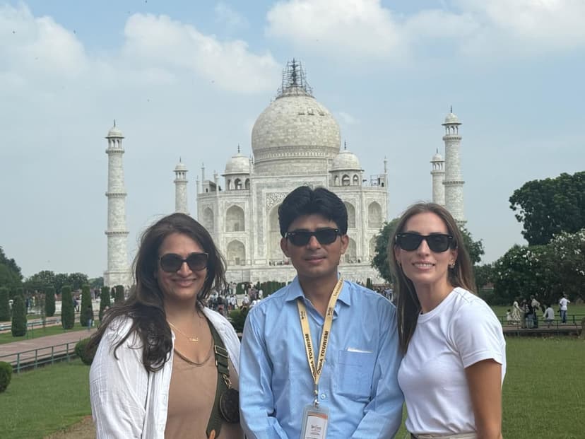 Private Royal Luxury Taj Mahal Tour – Experience Timeless Elegance 3