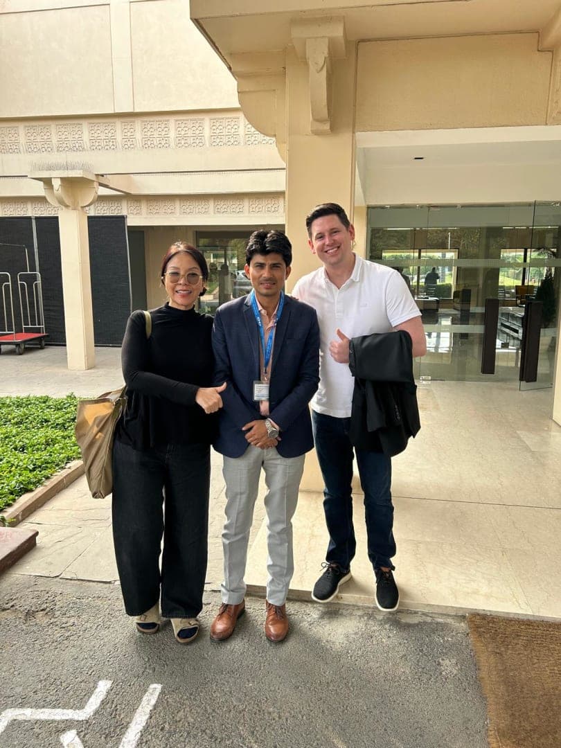 Agra Friday Special Tour – Fort, Baby Taj & Mehtab Bagh Sunset in Agra - Discover the best tours in Agra with licensed local guides. Taj Mahal sunrise tours, heritage walks, food tours & day trips.