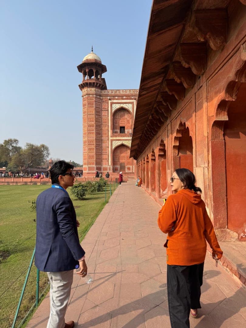 Agra Friday Special Tour – Fort, Baby Taj & Mehtab Bagh Sunset 2