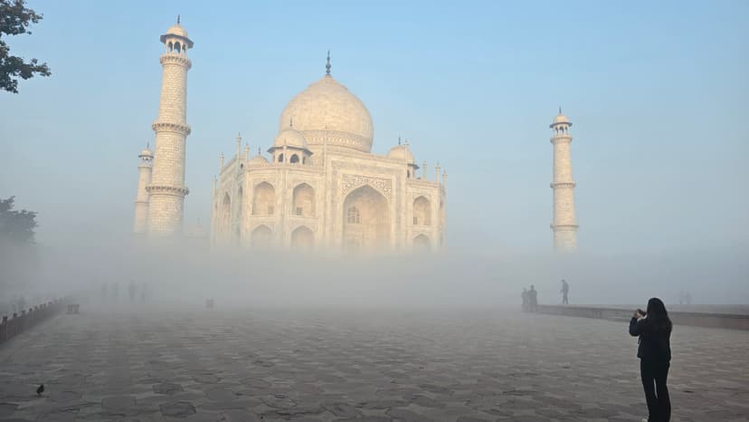 Private Sunrise Taj Mahal & Agra Fort 2
