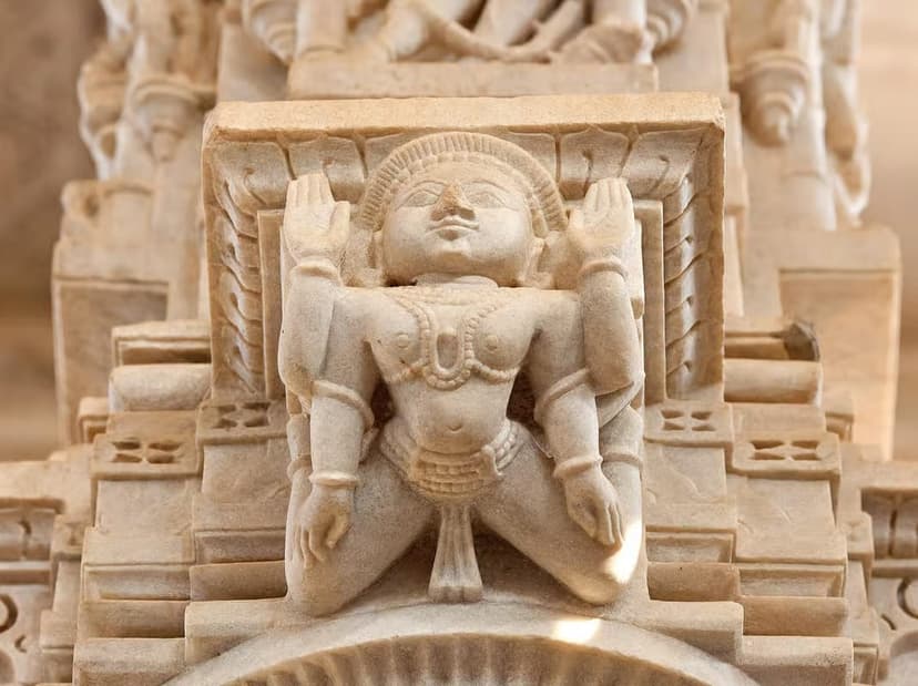 From Udaipur : Kumbhalgarh and Ranakpur Temple Day Round Trip 2