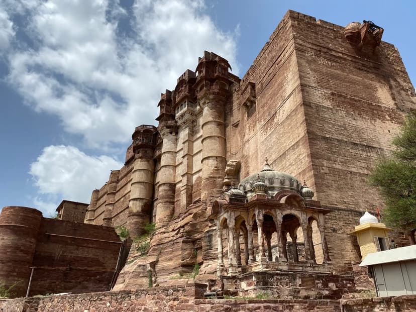 Book Tour Guide for Jodhpur City in Jodhpur - Discover the best tours in Jodhpur with licensed local guides. Mehrangarh Fort tours, Blue City walks, Bishnoi safaris & cultural experiences.