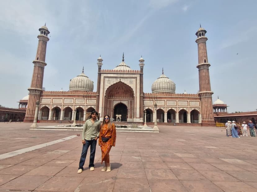 From Delhi: Old & New Delhi Guided Tour 3
