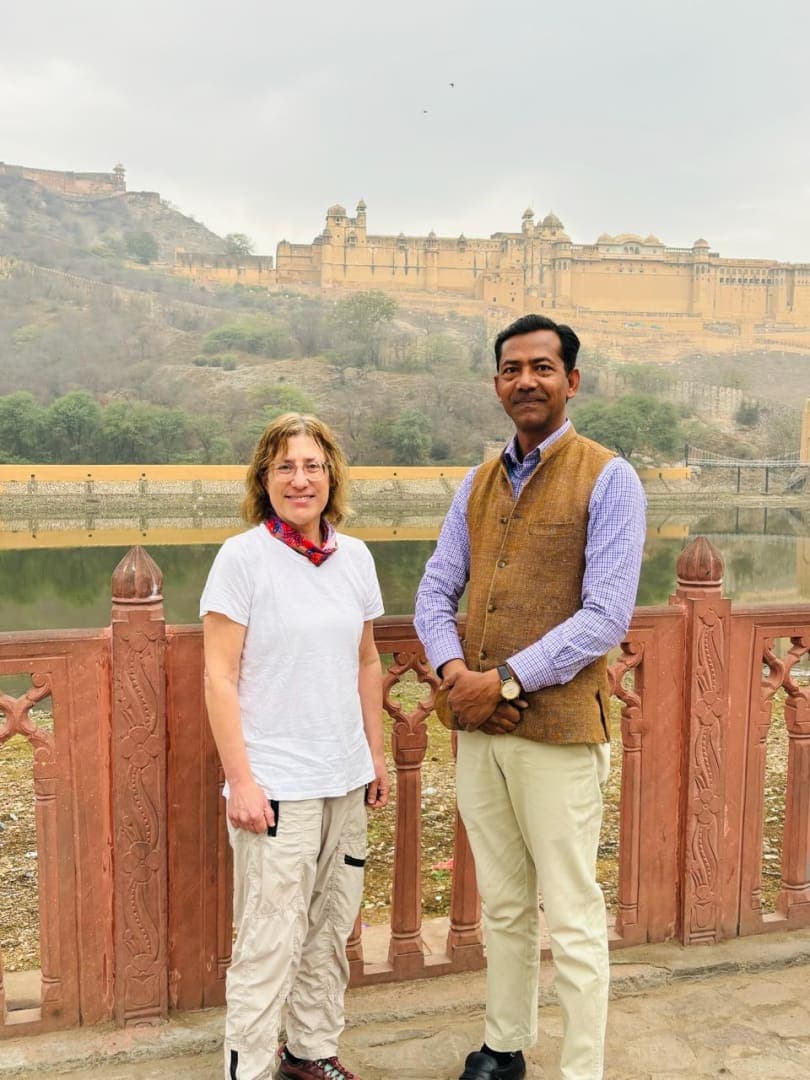 From Delhi : Jaipur Same Day Tour in Jaipur - Discover the best tours in Jaipur with licensed local guides. City Palace tours, Hawa Mahal visits, heritage walks & authentic Rajasthan experiences.