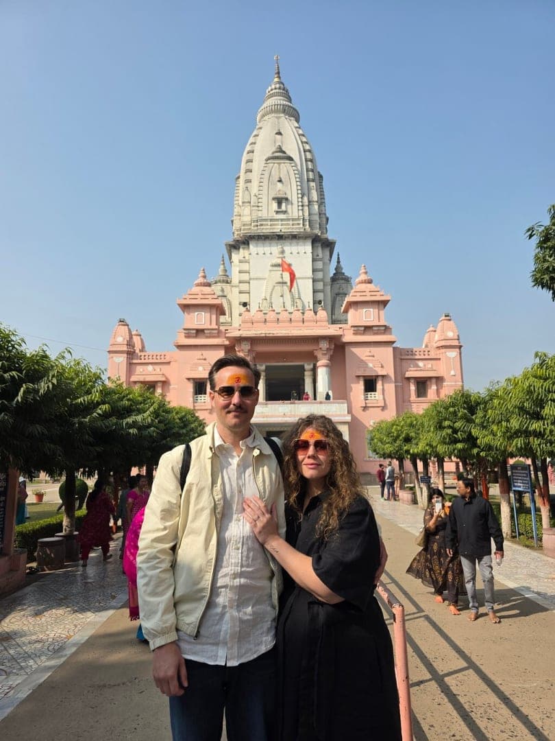 Book Official Tour Guide For Varanasi with Aarti in Varanasi - Discover the best tours in Varanasi with licensed local guides. sunrise boat rides, temple walks, Sarnath tours & spiritual experiences.