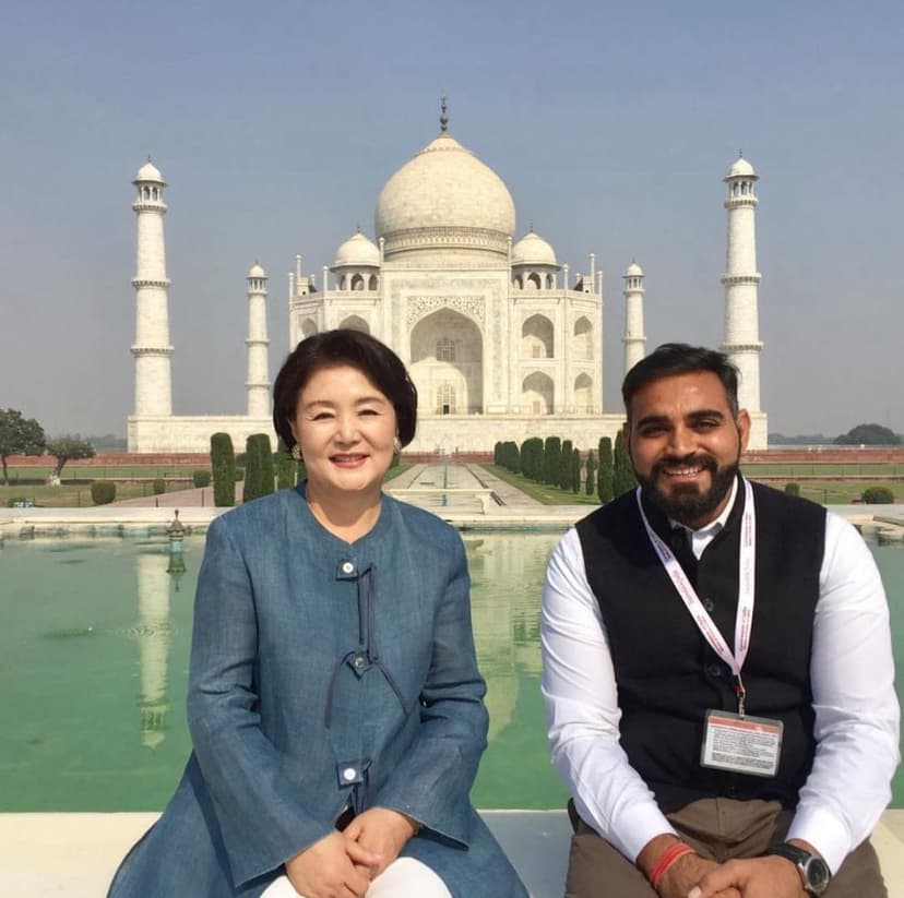 Same Day Taj Mahal & Fatehpur Sikri Tour from Delhi by Private Car 3