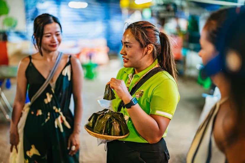 Bangkok After Dark: Street Food & Tuk-Tuk Night Tour with 10+ Tastings 2