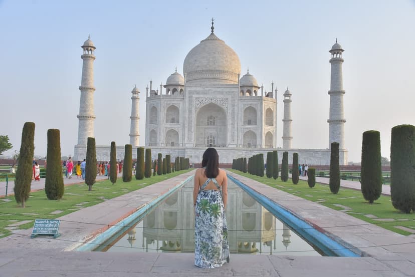 Taj Mahal Sunrise/Day tour by Car from Delhi 2