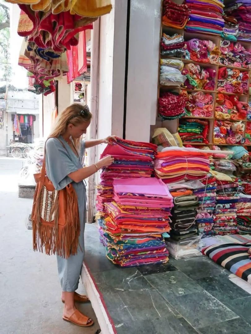 Jaipur Shopping Tour Experience with Male/Female Expert Guide 2