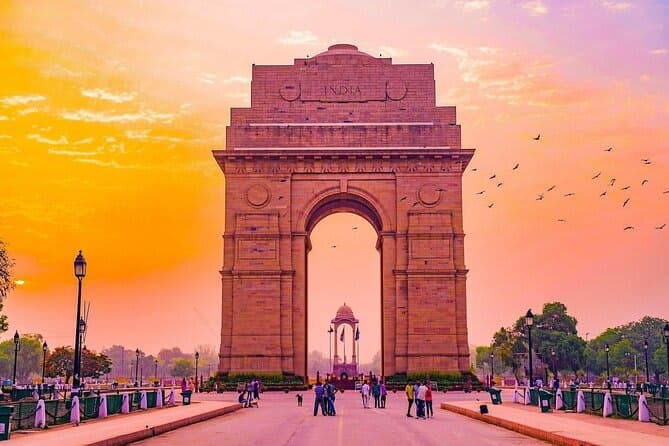Old Delhi Tales & New Delhi Trails: Private Guided Tour 2