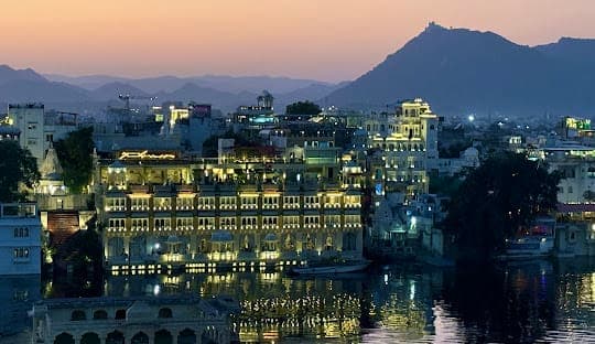 The Venice of the East: Udaipur Full-Day Guided Heritage Tour 3