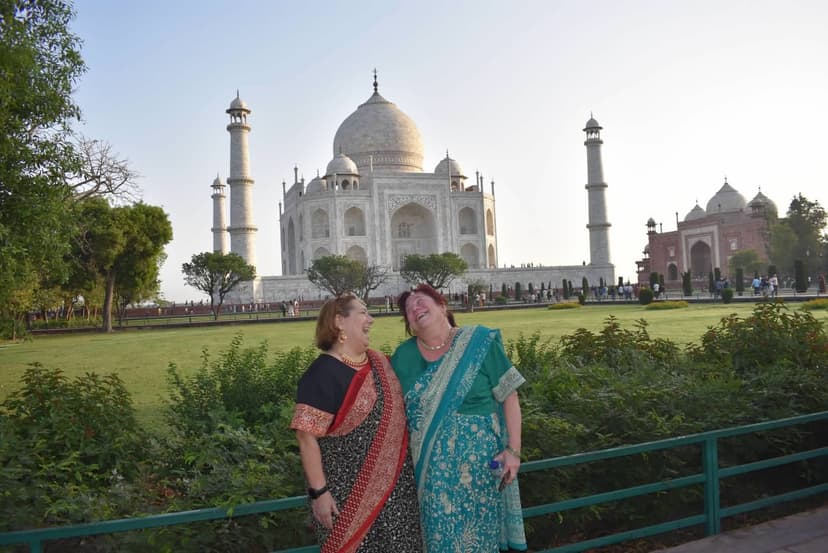 Taj Mahal Sunrise Tour From Delhi By Car 3