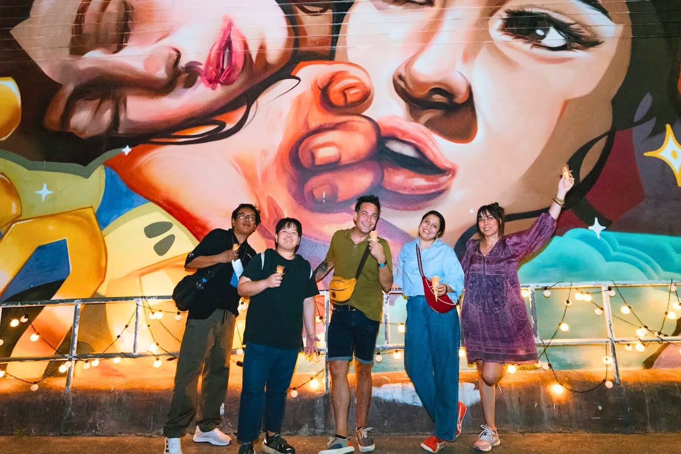 Bangkok Street Food and Night Lights by Tuk Tuk