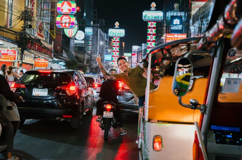 Bangkok Street Food and Night Lights by Tuk Tuk 3