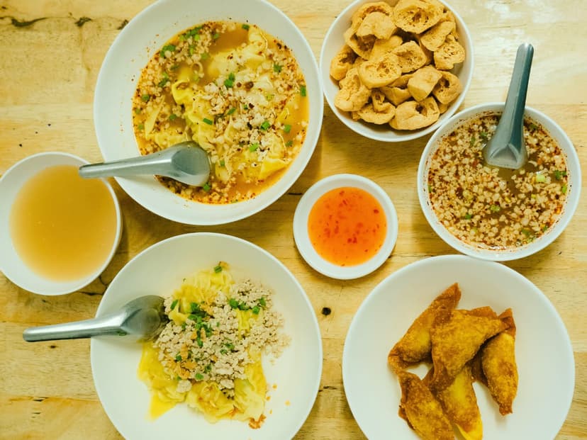Bangkok Street Food and Night Lights by Tuk Tuk 2