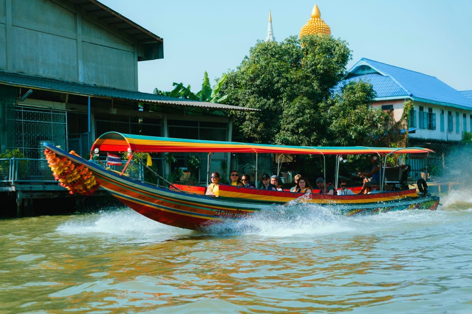Bangkok: Canals Tour Wat Arun & Chao Phraya by Longtail Boat