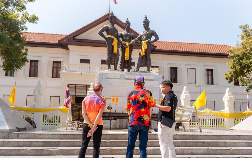 Chiang Mai After Dark: Golden-lit Temples & Lanna Food Trail 3