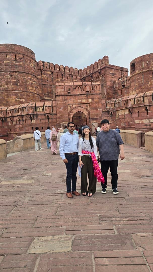 Agra Fort, Baby Taj & Mehtab Bagh Sunset Tour | Friday Special Guided Experience" 2