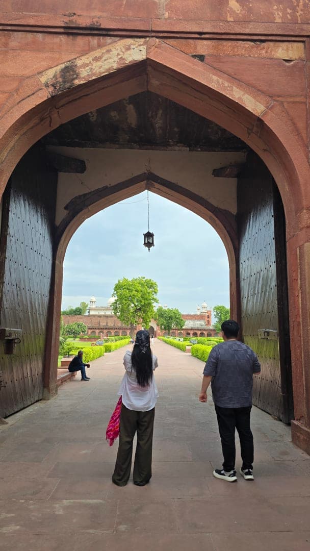 Agra Fort, Baby Taj & Mehtab Bagh Sunset Tour | Friday Special Guided Experience" 3