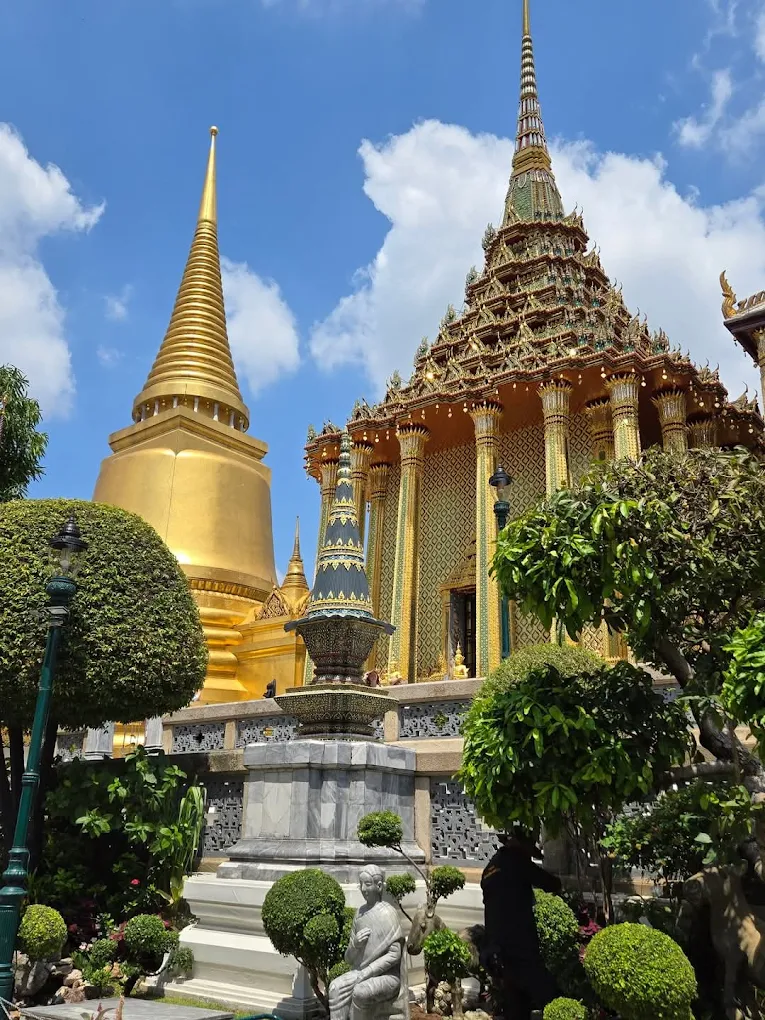 1. The Grand Palace & Wat Phra Kaew — Thailand's Sacred Heart
